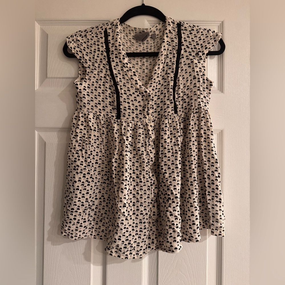Vanessa Virginia Tunic Top With Pockets!